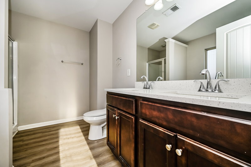 1,935/Mo, 706 Galveston Way McDonough, GA 30253 Bathroom View 2