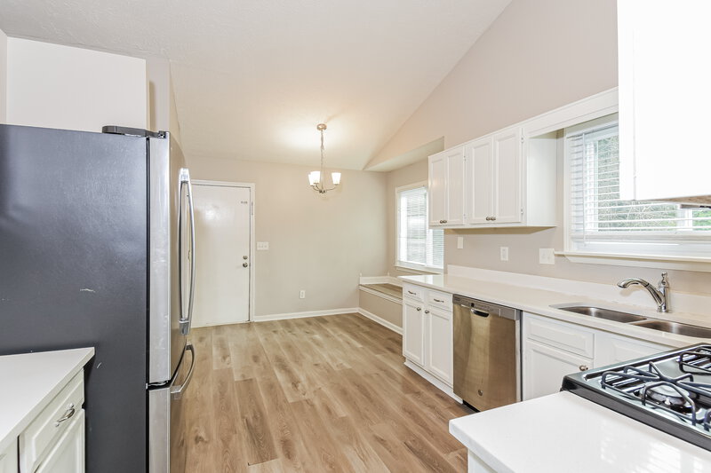 2,320/Mo, 110 River Oaks Dr Woodstock, GA 30188 Kitchen View