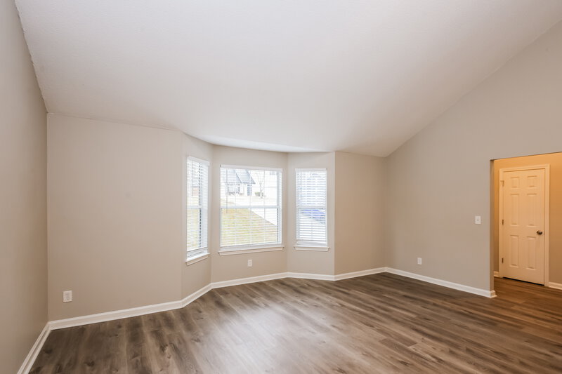 2,000/Mo, 2462 Briar Knoll Rd Lithonia, GA 30058 Living Room View