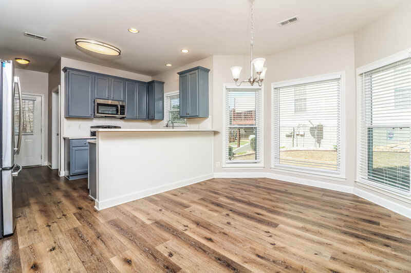 2,190/Mo, 79 High Point North Dr Unit 19 Newnan, GA 30265 Dining Room View