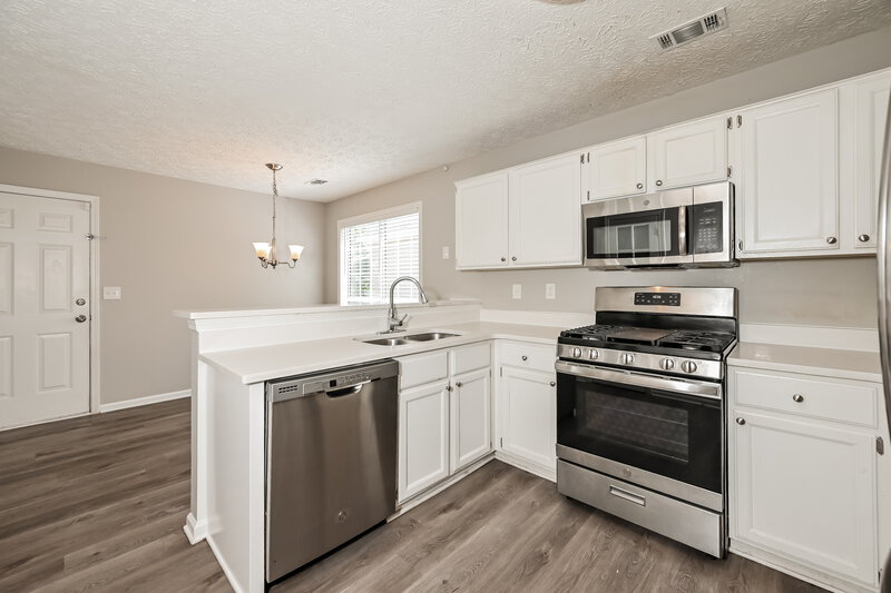 2,330/Mo, 85 Paris Dr Lawrenceville, GA 30043 Kitchen View