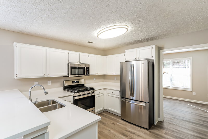 3,130/Mo, 85 Paris Dr Lawrenceville, GA 30043 Kitchen View