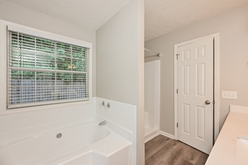 2,330/Mo, 85 Paris Dr Lawrenceville, GA 30043 Main Bathroom View 2