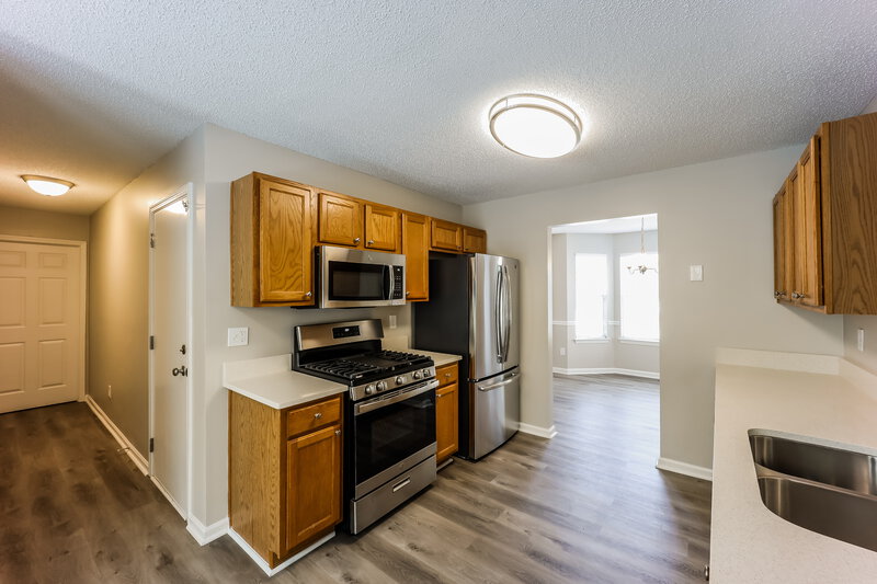 2,115/Mo, 105 Waters Edge Way Fayetteville, GA 30215 Kitchen View 2