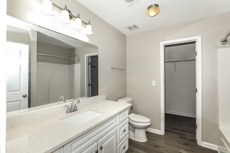 2,155/Mo, 1456 Arbor Pl Dr Morrow, GA 30260 Main Bathroom View