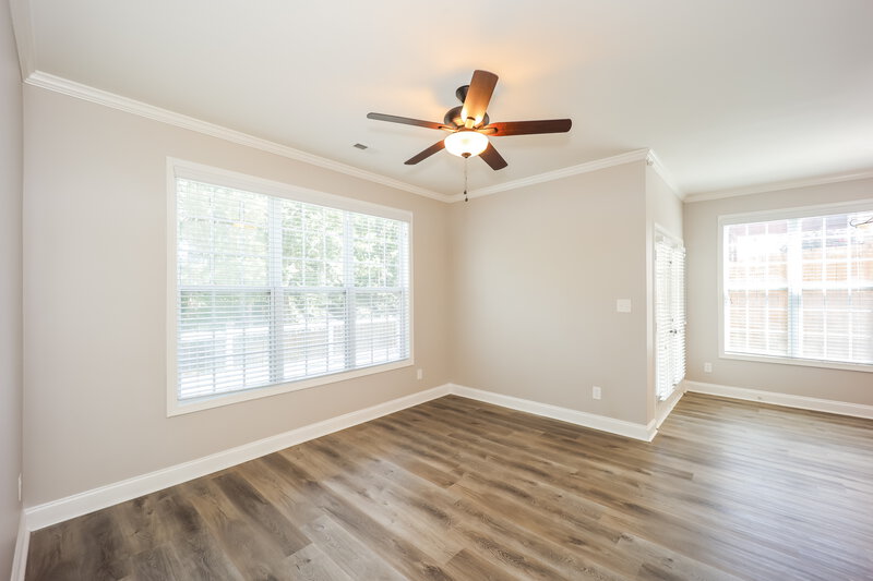 2,520/Mo, 106 Fairway Dr Newnan, GA 30265 Living Room View 3