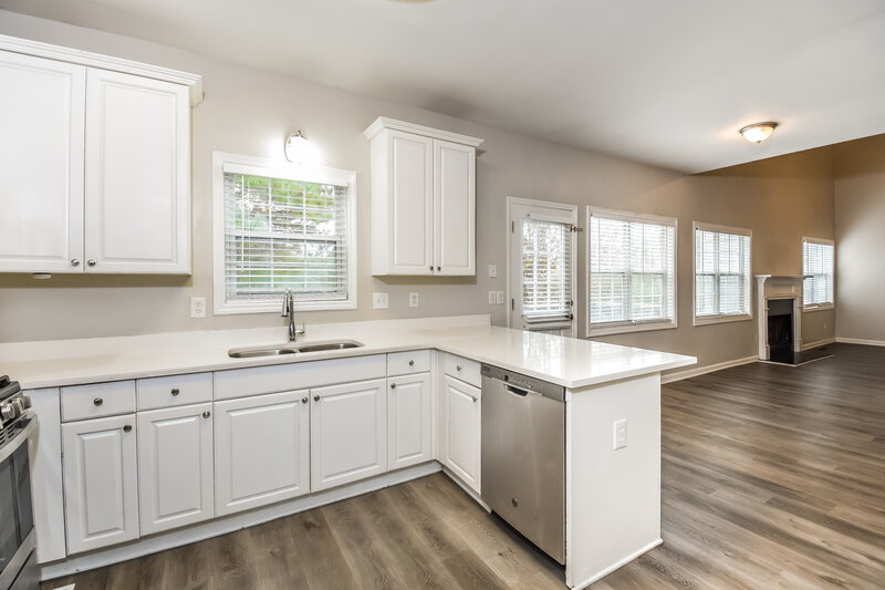 2,605/Mo, 3658 Deer Trail NW Kennesaw, GA 30144 Kitchen View