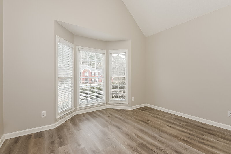 2,900/Mo, 953 Saddle Brooke Dr Dallas, GA 30132 Office View