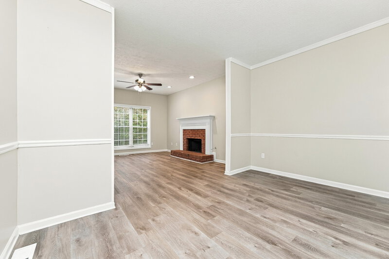 2,085/Mo, 1307 Highfield Dr NE Lawrenceville, GA 30043 Living Room View
