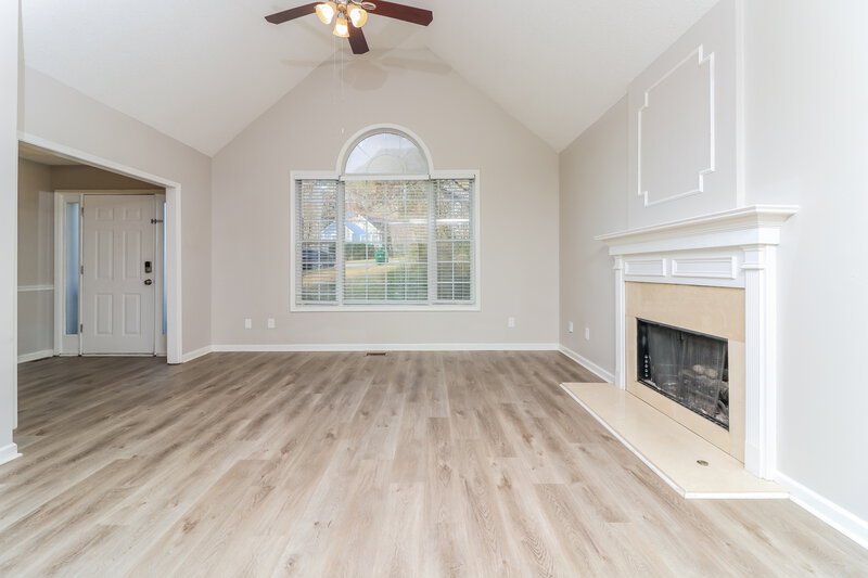 2,305/Mo, 2059 Spicers Ln Woodstock, GA 30189 Living Room View 3