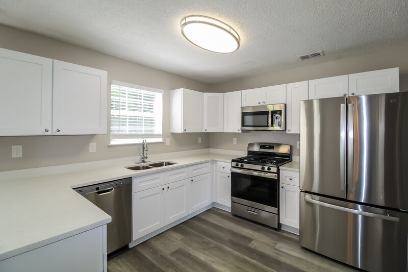 2,365/Mo, 569 Wren Walk Stone Mountain, GA 30087 Kitchen View