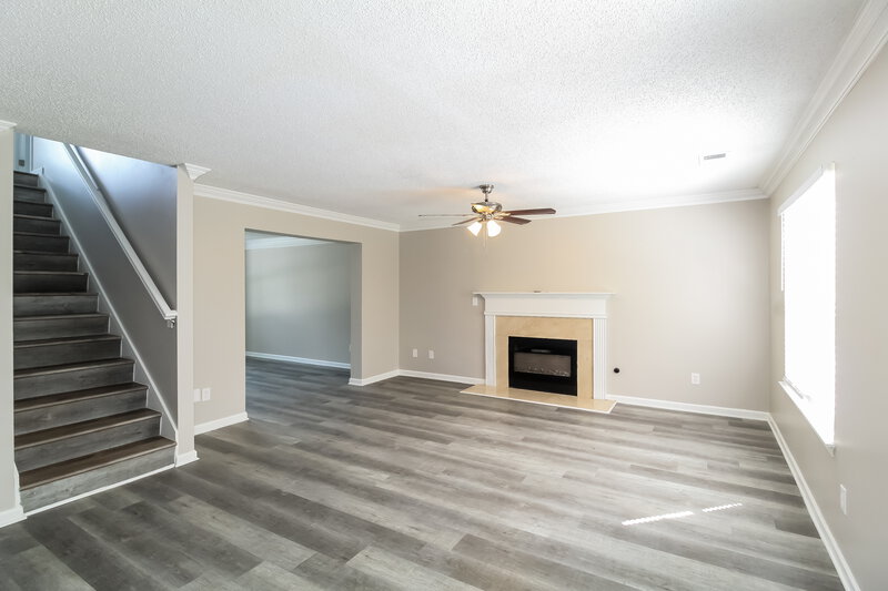 2,365/Mo, 569 Wren Walk Stone Mountain, GA 30087 Family Room View