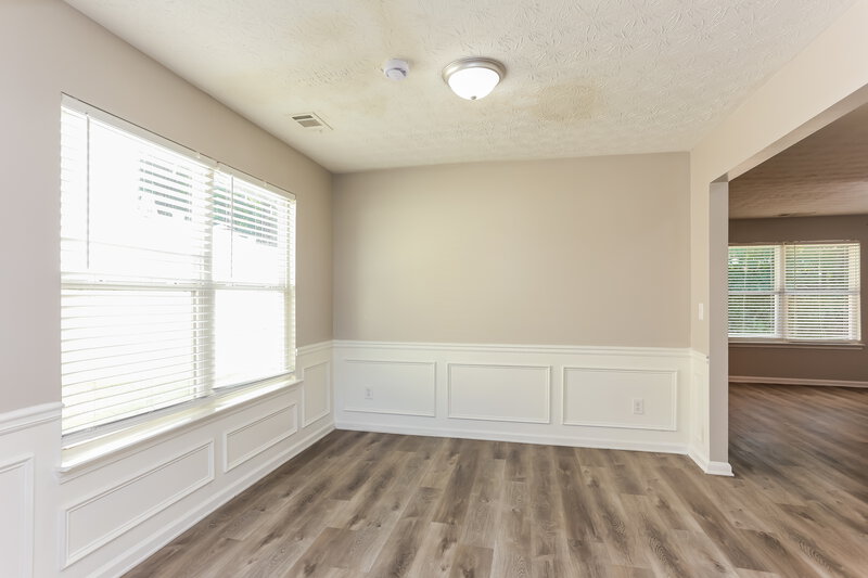2,135/Mo, 9422 Lakeview Rd Union City, GA 30291 Dining Room View