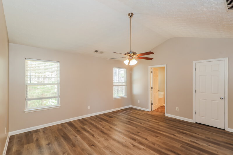 2,010/Mo, 9422 Lakeview Rd Union City, GA 30291 Main Bedroom View