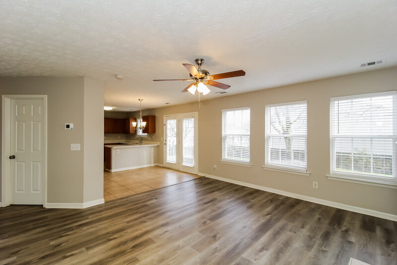 1,890/Mo, 501 Red Oak Ln Canton, GA 30114 Living Room View 2