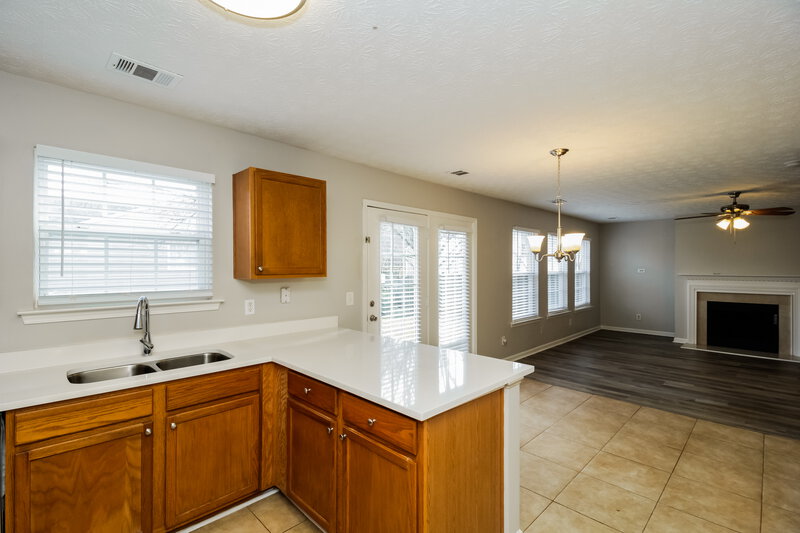1,890/Mo, 501 Red Oak Ln Canton, GA 30114 Kitchen View 2