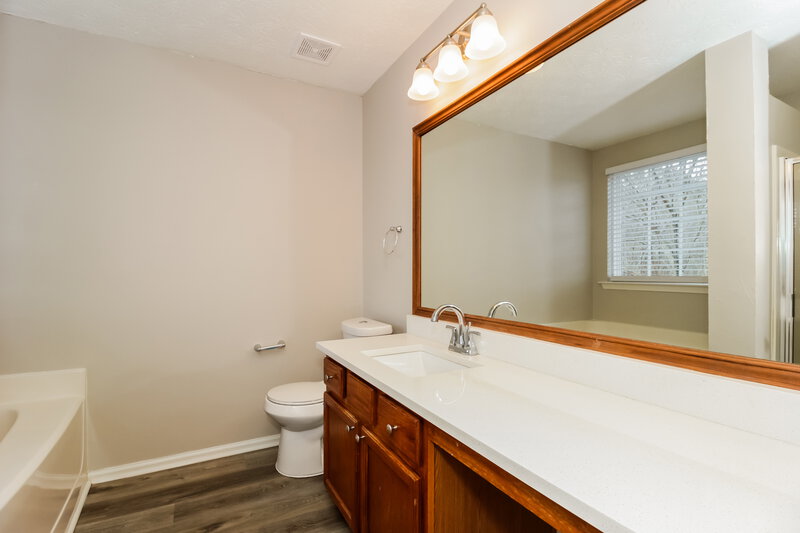 1,890/Mo, 501 Red Oak Ln Canton, GA 30114 Main Bathroom View