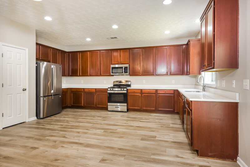 2,550/Mo, 2110 Valley Creek Dr Lithia Springs, GA 30122 Kitchen View