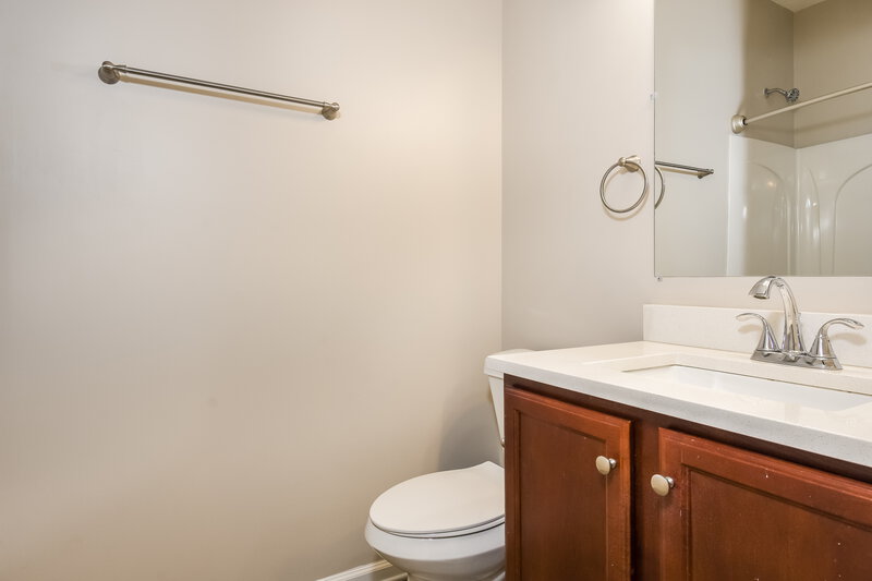 2,550/Mo, 2110 Valley Creek Dr Lithia Springs, GA 30122 Powder Room View