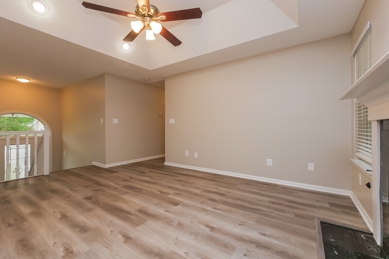 2,065/Mo, 3 Cindy Ct Hampton, GA 30228 Living Room View 4