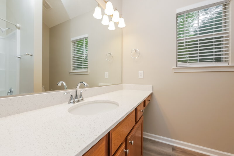 2,065/Mo, 3 Cindy Ct Hampton, GA 30228 Main Bathroom View