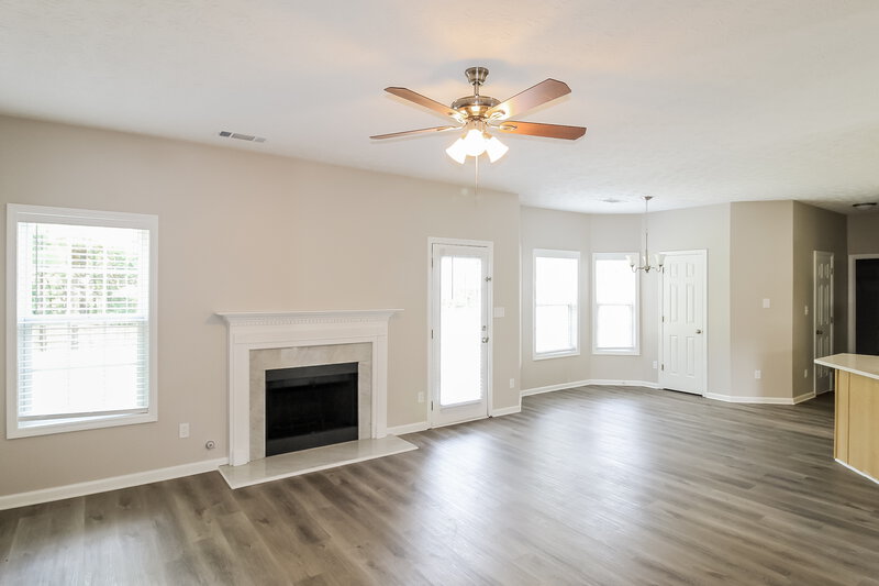 2,385/Mo, 2530 Cordillo Dr Dacula, GA 30019 Living Room View 2
