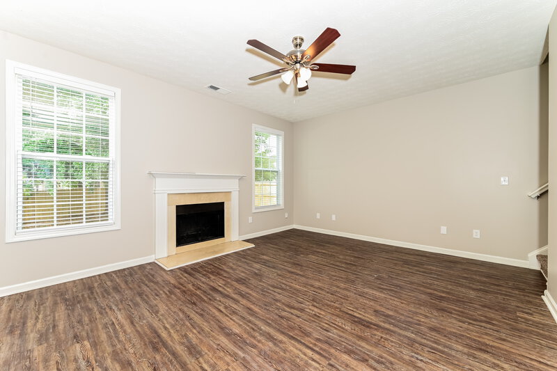 2,645/Mo, 215 Greenland Dr McDonough, GA 30253 Living Room View