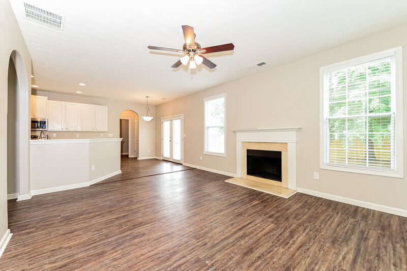 2,645/Mo, 215 Greenland Dr McDonough, GA 30253 Living Room View 2