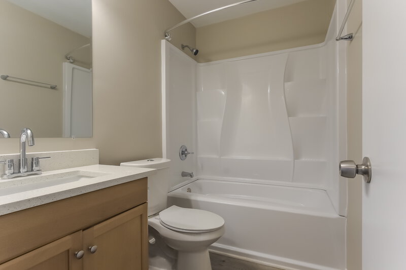 1,845/Mo, 5536 Marbut Forest Way Lithonia, GA 30058 Main Bathroom View