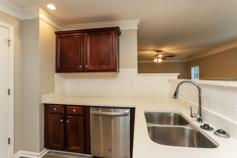 2,075/Mo, 1986 Boulder Gate Dr Ellenwood, GA 30294 Kitchen View 2