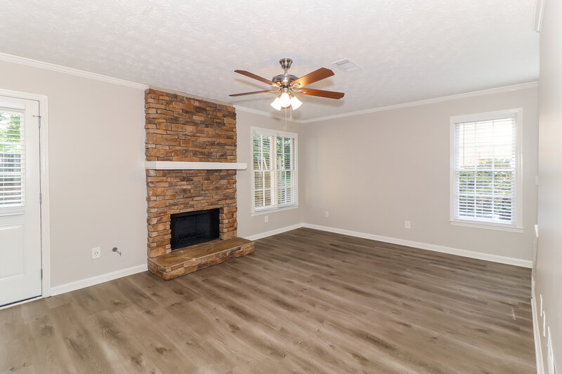 2,830/Mo, 4832 Helga Way NE Woodstock, GA 30188 Living Room View