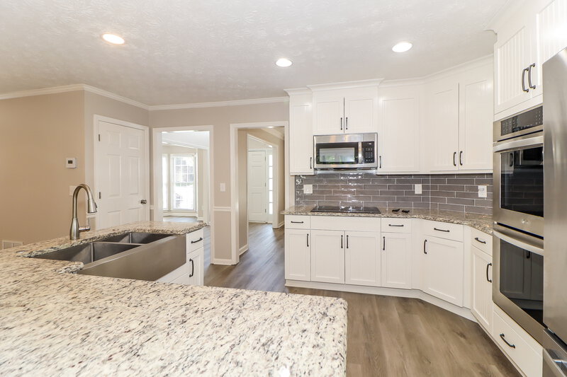 2,830/Mo, 4832 Helga Way NE Woodstock, GA 30188 Kitchen View