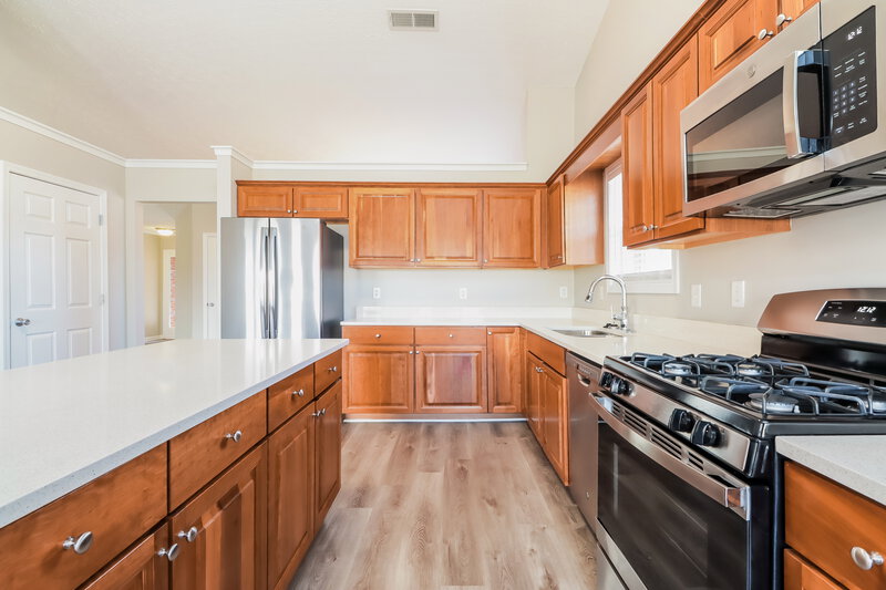 2,610/Mo, 1016 Harbor View Ln McDonough, GA 30252 Kitchen View