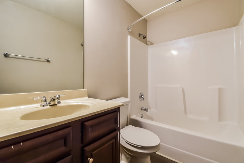 3,940/Mo, 6338 Oakwell Pl Fairburn, GA 30213 Bathroom View