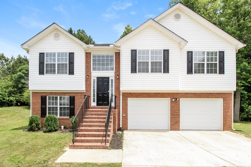 3,400/Mo, 8379 Browns Mill Trce Lithonia, GA 30038 External View