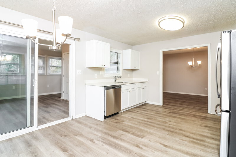 1,965/Mo, 3035 Sumit Wood Dr NW Kennesaw, GA 30152 Kitchen View