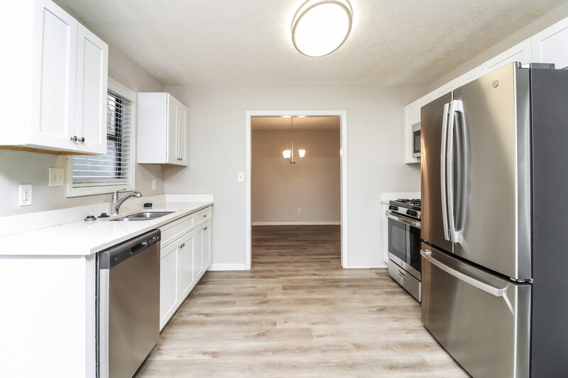 1,965/Mo, 3035 Sumit Wood Dr NW Kennesaw, GA 30152 Kitchen View 3