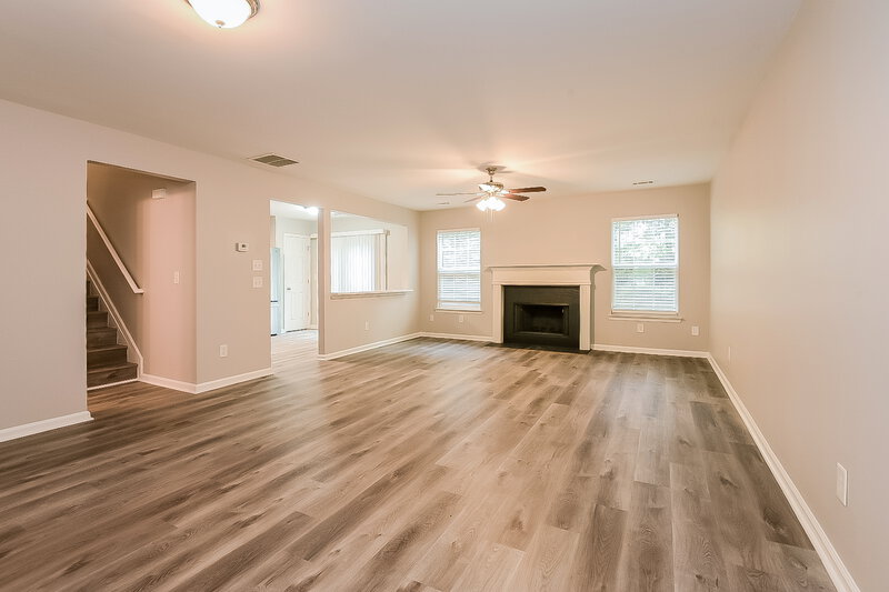 2,335/Mo, 2495 Mayfair Dr Cumming, GA 30040 Living Room View 4