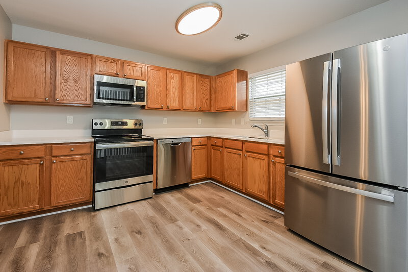 2,335/Mo, 2495 Mayfair Dr Cumming, GA 30040 Kitchen View 2