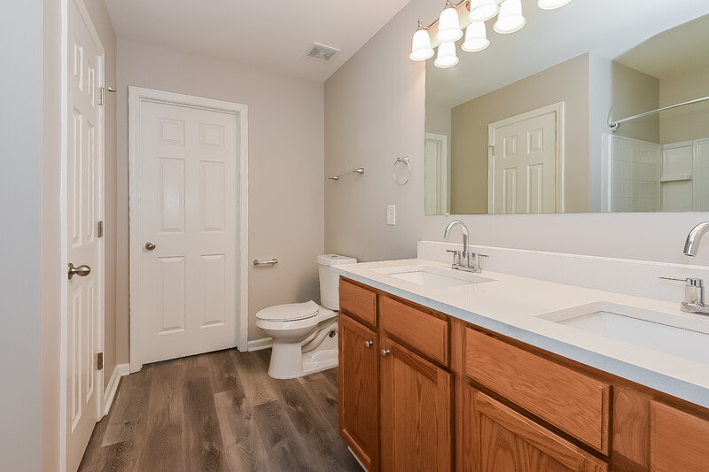 2,335/Mo, 2495 Mayfair Dr Cumming, GA 30040 Main Bathroom View