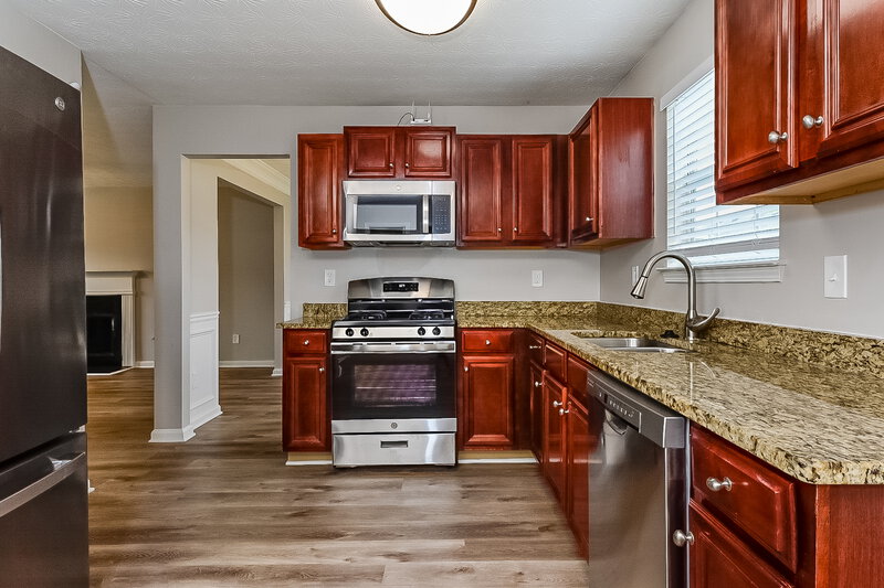 2,880/Mo, 25 Adelaide Dr Covington, GA 30016 Kitchen View