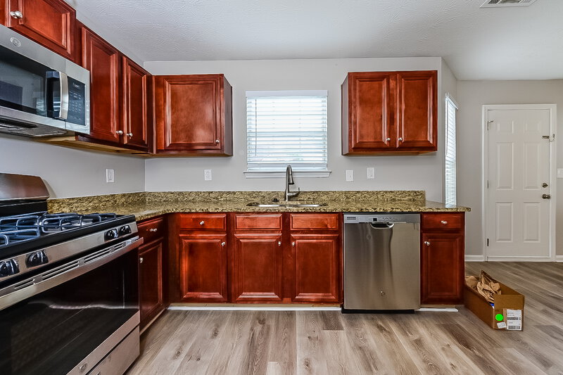 2,880/Mo, 25 Adelaide Dr Covington, GA 30016 Kitchen View 2