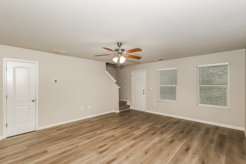 1,875/Mo, 2569 Wood Bend Ln RIverdale, GA 30296 Living Room View