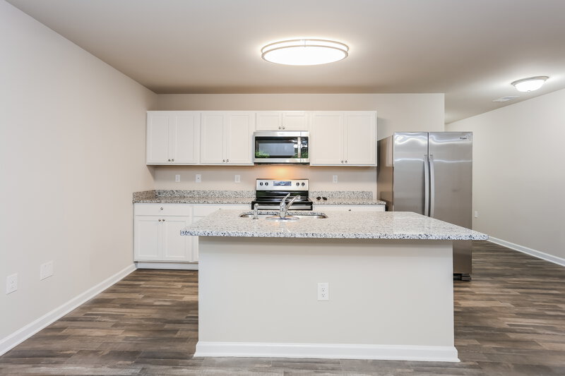 1,820/Mo, 2569 Wood Bend Ln RIverdale, GA 30296 Kitchen View