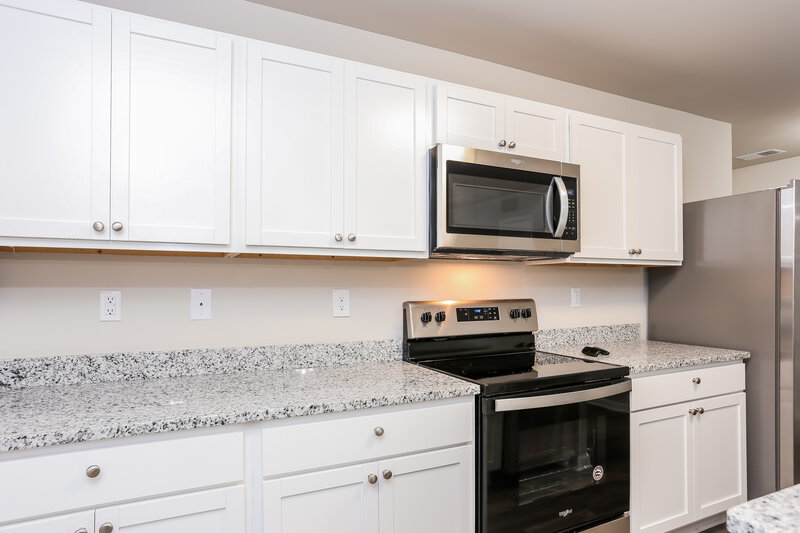 1,820/Mo, 2569 Wood Bend Ln RIverdale, GA 30296 Kitchen View 3