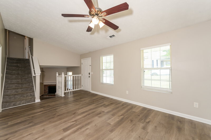 1,840/Mo, 6149 Raleigh Oaks Ct Lithonia, GA 30058 Living Room View