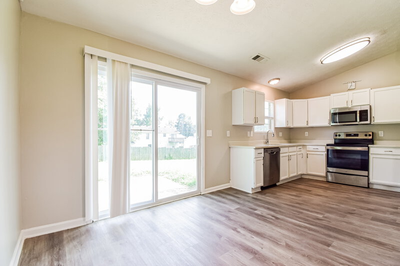 1,865/Mo, 6149 Raleigh Oaks Ct Lithonia, GA 30058 Dining Room View