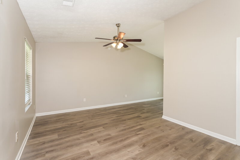 1,840/Mo, 6149 Raleigh Oaks Ct Lithonia, GA 30058 Living Room View 2
