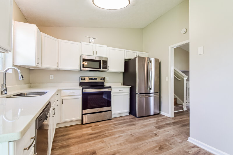 1,865/Mo, 6149 Raleigh Oaks Ct Lithonia, GA 30058 Kitchen View 2