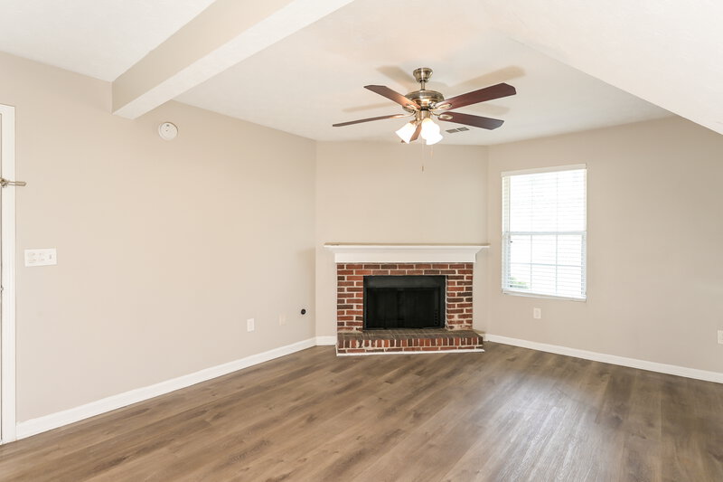 1,840/Mo, 6149 Raleigh Oaks Ct Lithonia, GA 30058 Family Room View